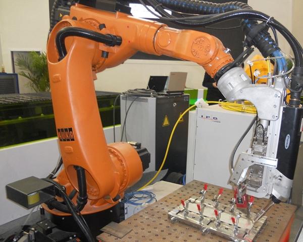 PUR防水、防油 機器人抗扭電纜